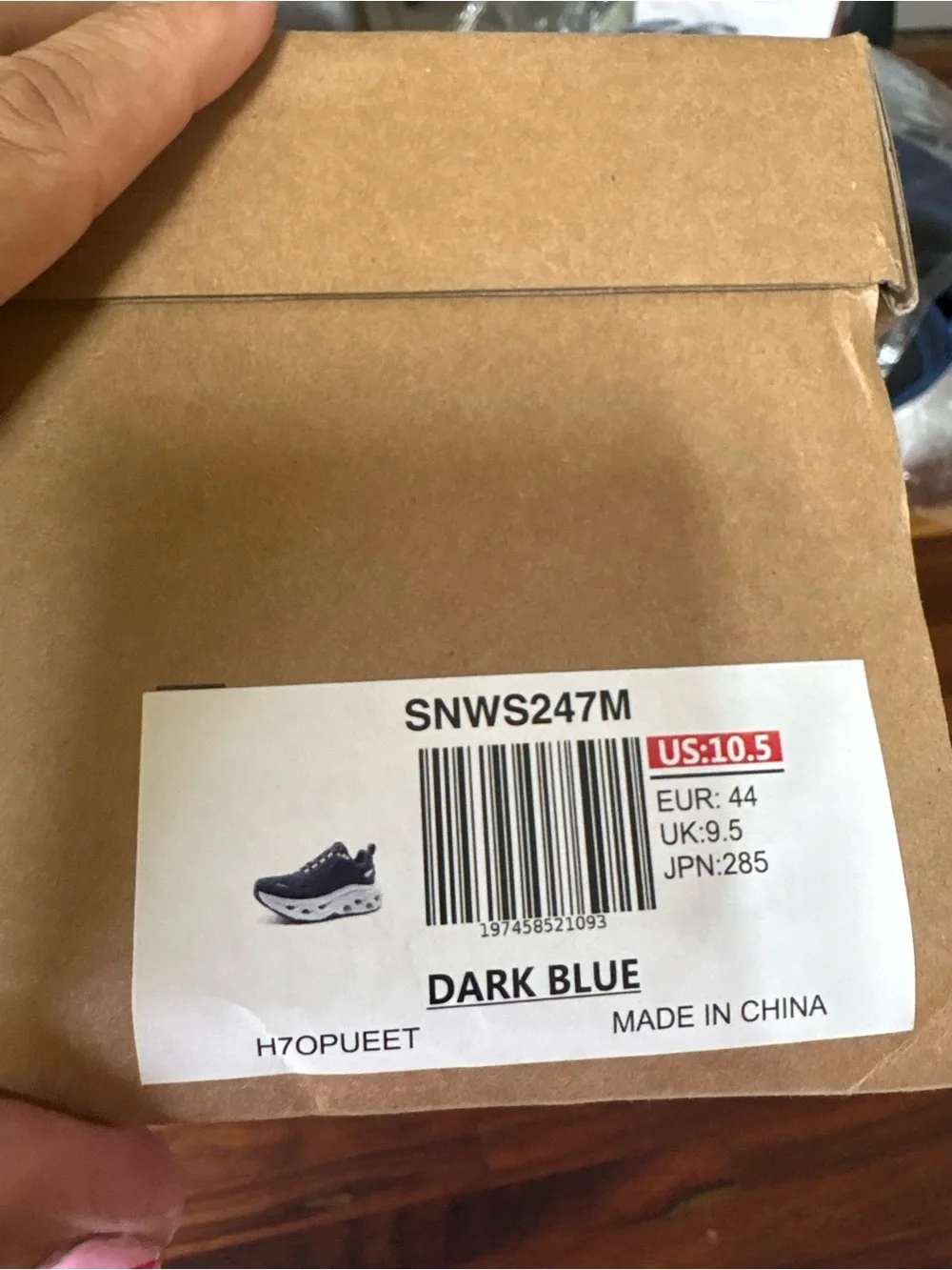 Men's Athletic Running Shoes in Navy and White - Lightweight Performance